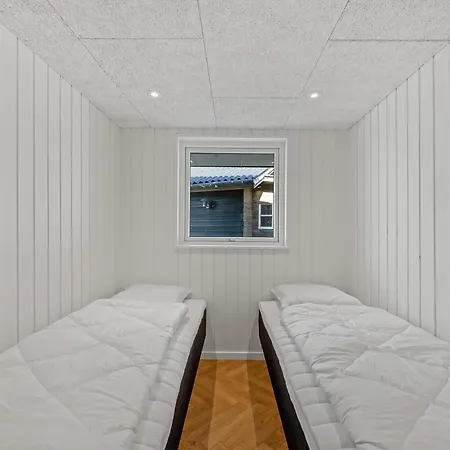 Modern With 3 Bedrooms, Completely Renovated In 2025 And Located Close To Rinkobing Fjord, Сasa de vacaciones Skjern