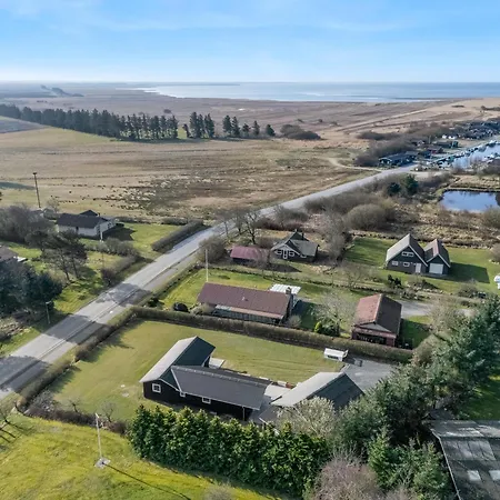 Modern With 3 Bedrooms, Completely Renovated In 2025 And Located Close To Rinkobing Fjord,