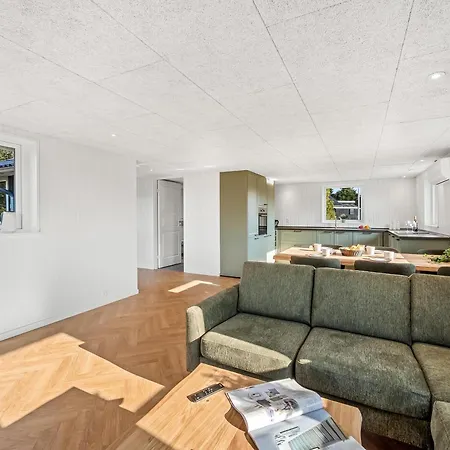 Modern With 3 Bedrooms, Completely Renovated In 2025 And Located Close To Rinkobing Fjord, Сasa de vacaciones