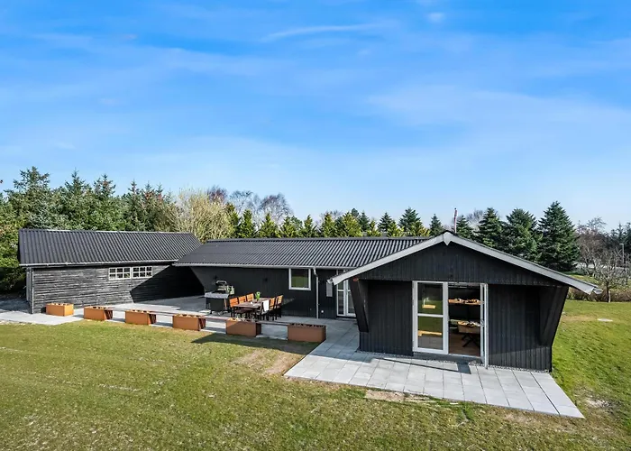 Modern With 3 Bedrooms, Completely Renovated In 2025 And Located Close To Rinkobing Fjord Casa de Férias