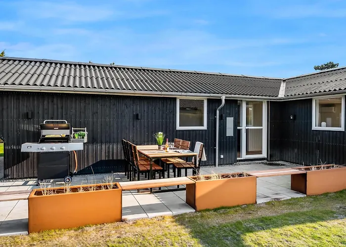 Modern With 3 Bedrooms, Completely Renovated In 2025 And Located Close To Rinkobing Fjord Casa de Férias